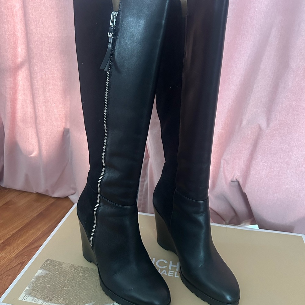 MICHAEL Michael Kors' Clara wedge boots Sz 8 - Picture 2 of 5